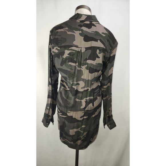 Rails Women's Camo Button-Up Blouse Size XS - Picture 4 of 6